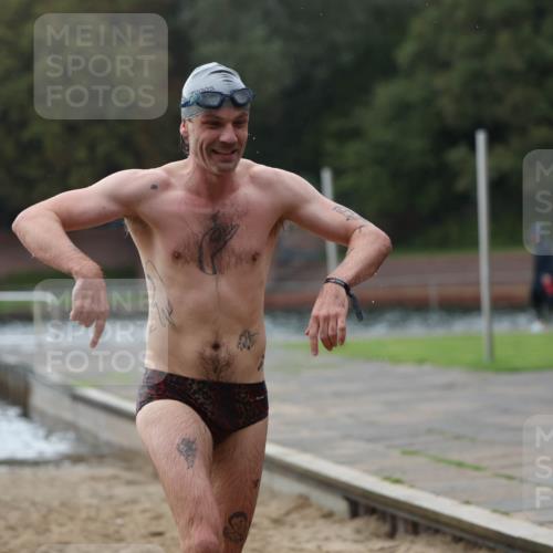 13.09.2026 - Stadtparktriathlon Mo-Foto http://msf.ph/oto/10245605 13.09.2026 12:32:00 Schwimmen 1194, 1202, 1208, 1232, 1250, 1265, 1272, 1299 meine-sportfotos.de