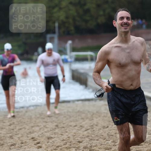 13.09.2026 - Stadtparktriathlon Mo-Foto http://msf.ph/oto/10245653 13.09.2026 12:32:12 Schwimmen 1189, 1208, 1232, 1251, 1294, 1299 meine-sportfotos.de
