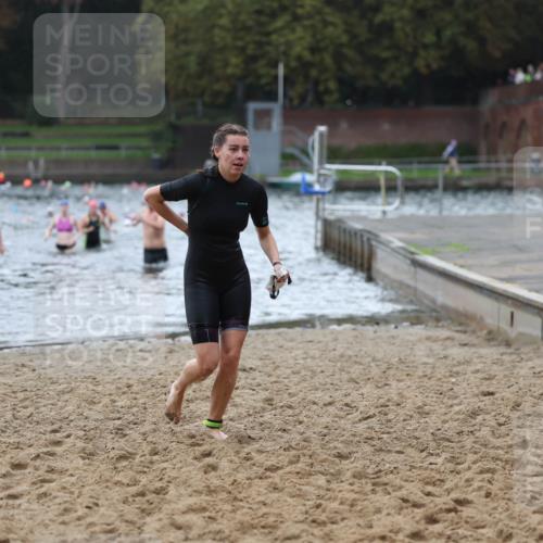 13.09.2026 - Stadtparktriathlon Mo-Foto http://msf.ph/oto/10245684 13.09.2026 12:32:19 Schwimmen 1189, 1251, 1273, 1294 meine-sportfotos.de