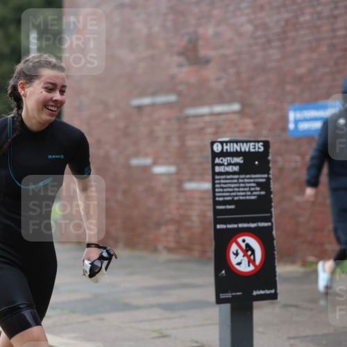 13.09.2026 - Stadtparktriathlon Mo-Foto http://msf.ph/oto/10245696 13.09.2026 12:32:21 Schwimmen 1241, 1263, 1273, 1294 meine-sportfotos.de