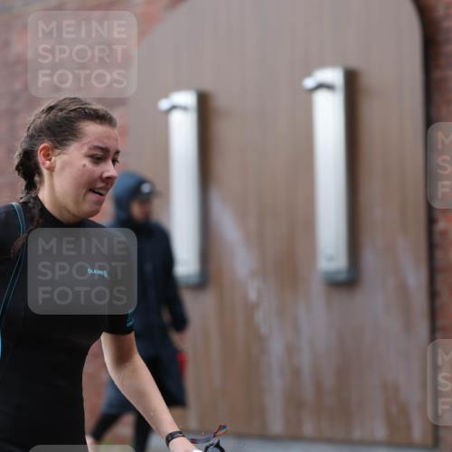 13.09.2026 - Stadtparktriathlon Mo-Foto http://msf.ph/oto/10245699 13.09.2026 12:32:22 Schwimmen 1241, 1263, 1273, 1294, 1298 meine-sportfotos.de