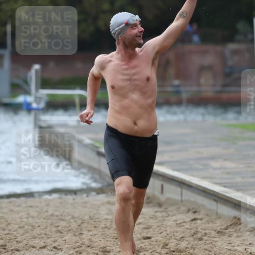 13.09.2026 - Stadtparktriathlon Mo-Foto http://msf.ph/oto/10245702 13.09.2026 12:32:29 Schwimmen 1205, 1216, 1241, 1263, 1273, 1298 meine-sportfotos.de