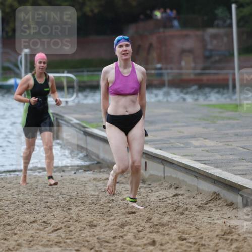 13.09.2026 - Stadtparktriathlon Mo-Foto http://msf.ph/oto/10245714 13.09.2026 12:32:33 Schwimmen 1198, 1205, 1216, 1241, 1263, 1273, 1298 meine-sportfotos.de