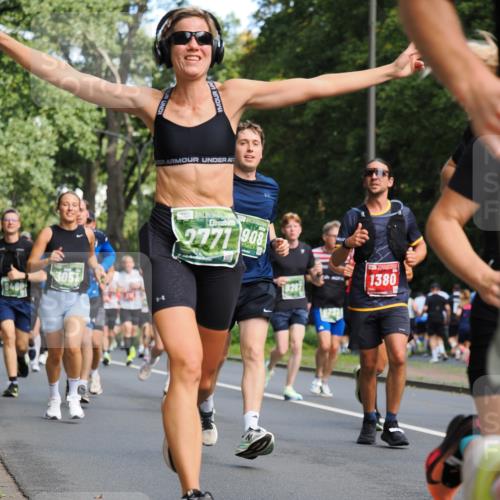 13.09.2026 - 21. swb-Marathon Bremen TobiasT http://msf.ph/oto/10245736 13.09.2026 11:58:38 Laufen 2771, 908, 9267, 142314, 1380 meine-sportfotos.de