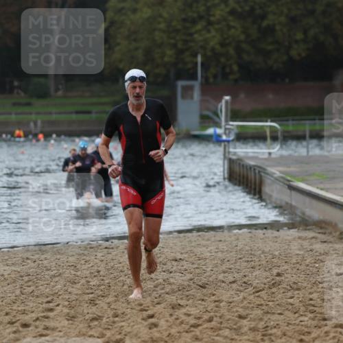 13.09.2026 - Stadtparktriathlon Mo-Foto http://msf.ph/oto/10245813 13.09.2026 12:33:00 Schwimmen 1200, 1228, 1260, 1268, 1286, 1306 meine-sportfotos.de