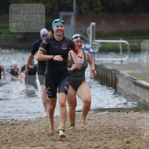 13.09.2026 - Stadtparktriathlon Mo-Foto http://msf.ph/oto/10245832 13.09.2026 12:33:06 Schwimmen 1260, 1268, 1286, 1291, 1297 meine-sportfotos.de