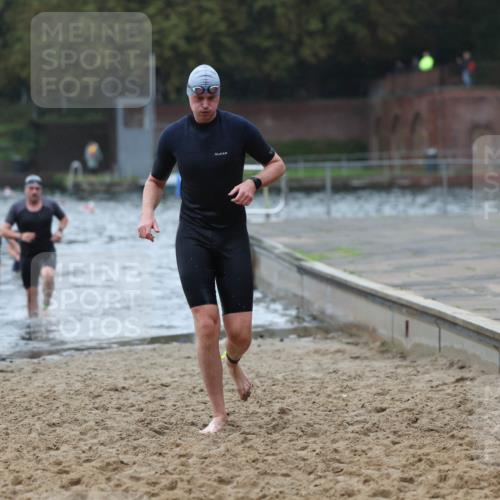 13.09.2026 - Stadtparktriathlon Mo-Foto http://msf.ph/oto/10245846 13.09.2026 12:33:09 Schwimmen 1225, 1260, 1268, 1286, 1291, 1297 meine-sportfotos.de