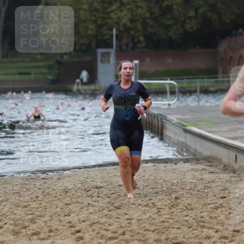 13.09.2026 - Stadtparktriathlon Mo-Foto http://msf.ph/oto/10245877 13.09.2026 12:33:22 Schwimmen 1225, 1262, 1291 meine-sportfotos.de