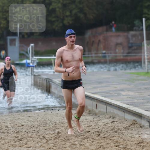 13.09.2026 - Stadtparktriathlon Mo-Foto http://msf.ph/oto/10245933 13.09.2026 12:33:56 Schwimmen 1217, 1221, 1249, 1264, 1271, 1275, 1281, 1283 meine-sportfotos.de