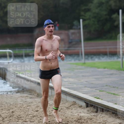 13.09.2026 - Stadtparktriathlon Mo-Foto http://msf.ph/oto/10245936 13.09.2026 12:33:56 Schwimmen 1217, 1221, 1249, 1264, 1271, 1275, 1281, 1283 meine-sportfotos.de