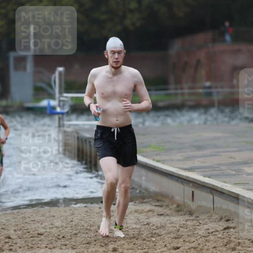 13.09.2026 - Stadtparktriathlon Mo-Foto http://msf.ph/oto/10245952 13.09.2026 12:34:02 Schwimmen 1249, 1264, 1271, 1275, 1281, 1293 meine-sportfotos.de