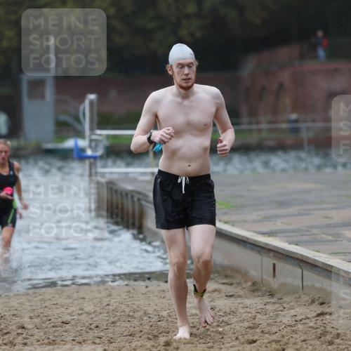 13.09.2026 - Stadtparktriathlon Mo-Foto http://msf.ph/oto/10245954 13.09.2026 12:34:03 Schwimmen 1243, 1249, 1264, 1271, 1275, 1276, 1281, 1293 meine-sportfotos.de