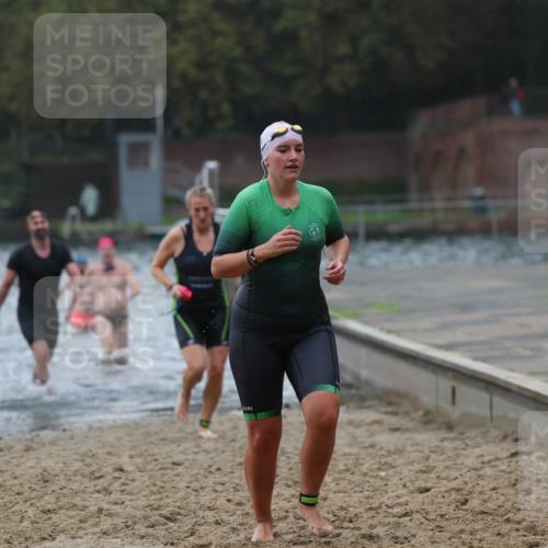 13.09.2026 - Stadtparktriathlon Mo-Foto http://msf.ph/oto/10245967 13.09.2026 12:34:05 Schwimmen 1243, 1249, 1264, 1271, 1275, 1276, 1281, 1293 meine-sportfotos.de