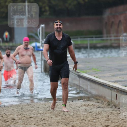 13.09.2026 - Stadtparktriathlon Mo-Foto http://msf.ph/oto/10245988 13.09.2026 12:34:10 Schwimmen 1195, 1226, 1243, 1275, 1276, 1281, 1293 meine-sportfotos.de