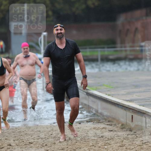 13.09.2026 - Stadtparktriathlon Mo-Foto http://msf.ph/oto/10245994 13.09.2026 12:34:11 Schwimmen 1195, 1226, 1243, 1245, 1275, 1276, 1293 meine-sportfotos.de