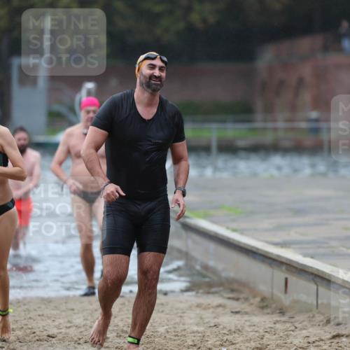 13.09.2026 - Stadtparktriathlon Mo-Foto http://msf.ph/oto/10246001 13.09.2026 12:34:12 Schwimmen 1195, 1226, 1243, 1245, 1275, 1276, 1293 meine-sportfotos.de