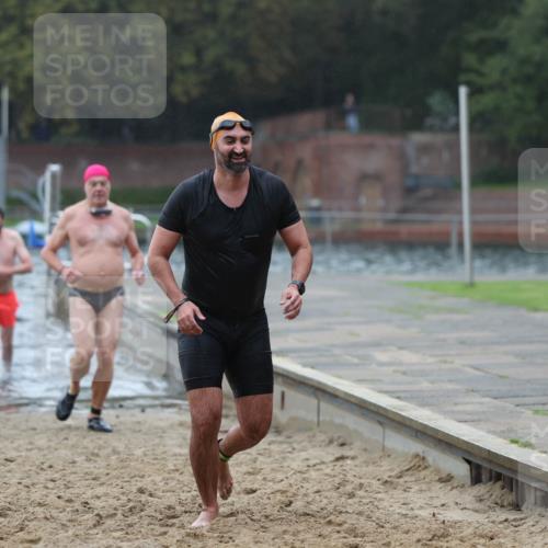 13.09.2026 - Stadtparktriathlon Mo-Foto http://msf.ph/oto/10246010 13.09.2026 12:34:13 Schwimmen 1195, 1226, 1243, 1245, 1275, 1276, 1293 meine-sportfotos.de