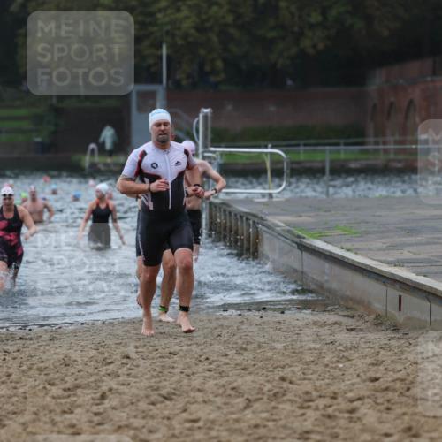 13.09.2026 - Stadtparktriathlon Mo-Foto http://msf.ph/oto/10246076 13.09.2026 12:34:29 Schwimmen 1191, 1196, 1229, 1244, 1245, 1288, 1300 meine-sportfotos.de