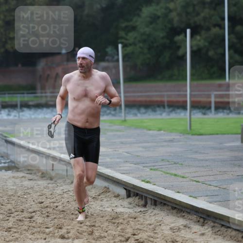 13.09.2026 - Stadtparktriathlon Mo-Foto http://msf.ph/oto/10246101 13.09.2026 12:34:34 Schwimmen 1196, 1229, 1244, 1284, 1288, 1300 meine-sportfotos.de