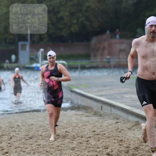 13.09.2026 - Stadtparktriathlon Mo-Foto http://msf.ph/oto/10246104 13.09.2026 12:34:35 Schwimmen 1196, 1229, 1244, 1284, 1288, 1300 meine-sportfotos.de