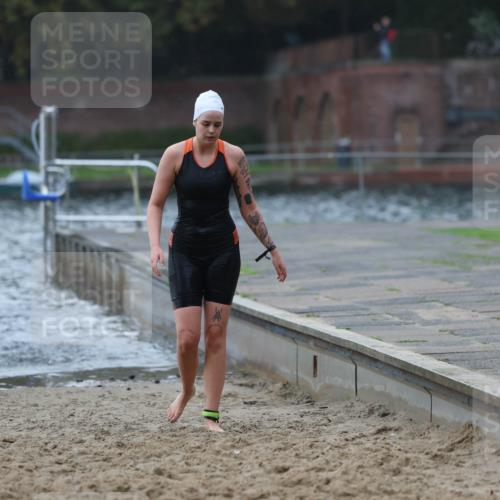 13.09.2026 - Stadtparktriathlon Mo-Foto http://msf.ph/oto/10246126 13.09.2026 12:34:43 Schwimmen 1284, 1304 meine-sportfotos.de