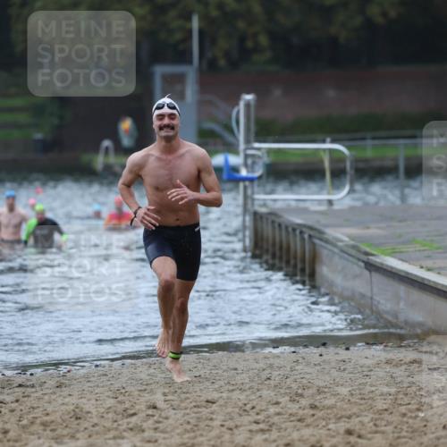 13.09.2026 - Stadtparktriathlon Mo-Foto http://msf.ph/oto/10246131 13.09.2026 12:34:46 Schwimmen 1284, 1304 meine-sportfotos.de