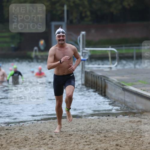 13.09.2026 - Stadtparktriathlon Mo-Foto http://msf.ph/oto/10246133 13.09.2026 12:34:46 Schwimmen 1284, 1304 meine-sportfotos.de