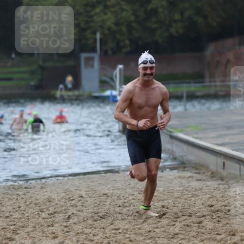 13.09.2026 - Stadtparktriathlon Mo-Foto http://msf.ph/oto/10246140 13.09.2026 12:34:47 Schwimmen 1284, 1304 meine-sportfotos.de
