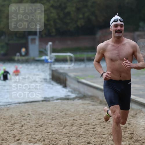 13.09.2026 - Stadtparktriathlon Mo-Foto http://msf.ph/oto/10246145 13.09.2026 12:34:48 Schwimmen 1284, 1304 meine-sportfotos.de