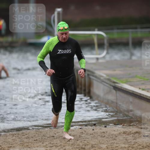 13.09.2026 - Stadtparktriathlon Mo-Foto http://msf.ph/oto/10246156 13.09.2026 12:35:01 Schwimmen 1210, 1239, 1253, 1290, 1292, 1303 meine-sportfotos.de