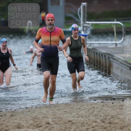 13.09.2026 - Stadtparktriathlon Mo-Foto http://msf.ph/oto/10246176 13.09.2026 12:35:07 Schwimmen 1210, 1239, 1253, 1257, 1258, 1290, 1292, 1303 meine-sportfotos.de