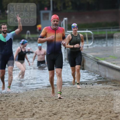 13.09.2026 - Stadtparktriathlon Mo-Foto http://msf.ph/oto/10246185 13.09.2026 12:35:09 Schwimmen 1210, 1239, 1253, 1257, 1258, 1290, 1292, 1303 meine-sportfotos.de