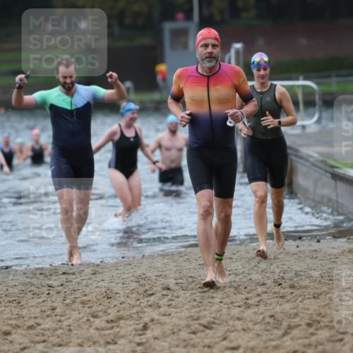 13.09.2026 - Stadtparktriathlon Mo-Foto http://msf.ph/oto/10246186 13.09.2026 12:35:09 Schwimmen 1210, 1239, 1253, 1257, 1258, 1290, 1292, 1303 meine-sportfotos.de