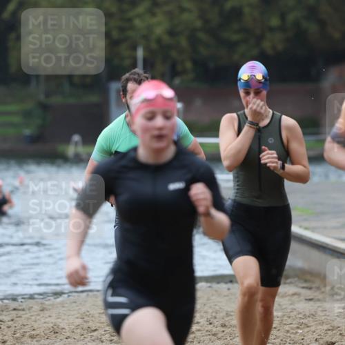 13.09.2026 - Stadtparktriathlon Mo-Foto http://msf.ph/oto/10246197 13.09.2026 12:35:12 Schwimmen 1210, 1239, 1257, 1258, 1290, 1292 meine-sportfotos.de