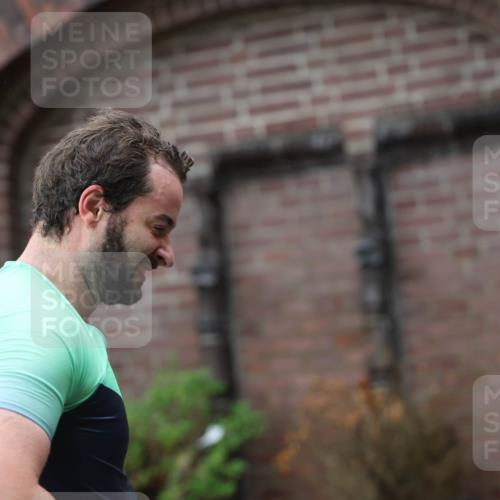 13.09.2026 - Stadtparktriathlon Mo-Foto http://msf.ph/oto/10246217 13.09.2026 12:35:17 Schwimmen 1210, 1239, 1257, 1258, 1289, 1290, 1292 meine-sportfotos.de