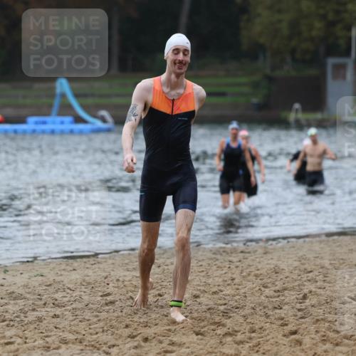 13.09.2026 - Stadtparktriathlon Mo-Foto http://msf.ph/oto/10246236 13.09.2026 12:35:24 Schwimmen 1209, 1219, 1257, 1289 meine-sportfotos.de
