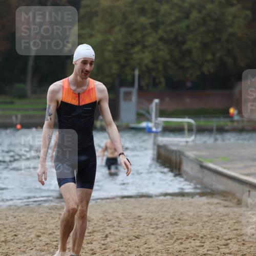 13.09.2026 - Stadtparktriathlon Mo-Foto http://msf.ph/oto/10246242 13.09.2026 12:35:26 Schwimmen 1209, 1219, 1289 meine-sportfotos.de