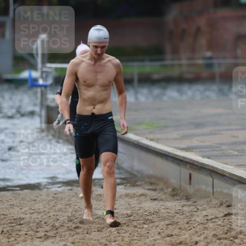 13.09.2026 - Stadtparktriathlon Mo-Foto http://msf.ph/oto/10246274 13.09.2026 12:35:37 Schwimmen 1199, 1209, 1211, 1219 meine-sportfotos.de