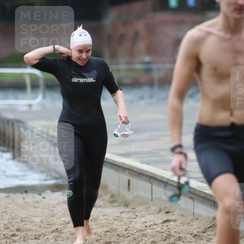 13.09.2026 - Stadtparktriathlon Mo-Foto http://msf.ph/oto/10246289 13.09.2026 12:35:41 Schwimmen 1199, 1211 meine-sportfotos.de