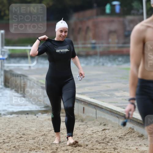 13.09.2026 - Stadtparktriathlon Mo-Foto http://msf.ph/oto/10246290 13.09.2026 12:35:41 Schwimmen 1199, 1211 meine-sportfotos.de