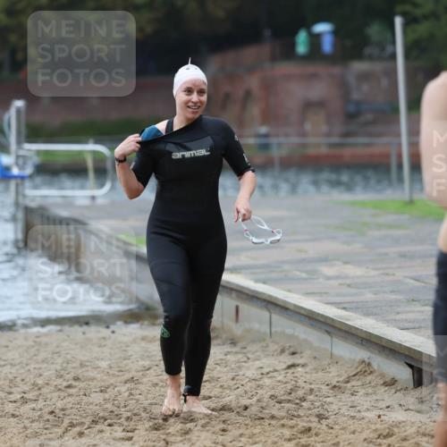 13.09.2026 - Stadtparktriathlon Mo-Foto http://msf.ph/oto/10246292 13.09.2026 12:35:41 Schwimmen 1199, 1211 meine-sportfotos.de