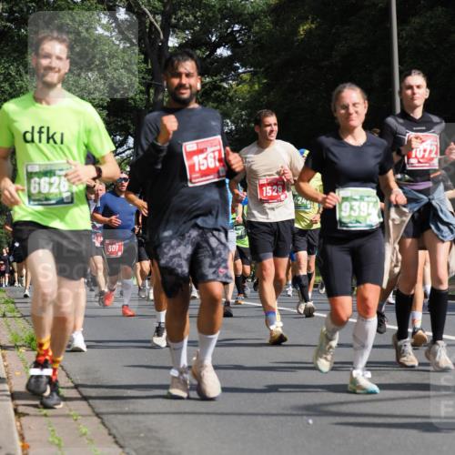 13.09.2026 - 21. swb-Marathon Bremen TobiasT http://msf.ph/oto/10246297 13.09.2026 12:00:53 Laufen 6626, 1561, 601, 1529, 24, 9394, 1072 meine-sportfotos.de