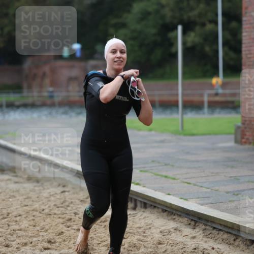13.09.2026 - Stadtparktriathlon Mo-Foto http://msf.ph/oto/10246302 13.09.2026 12:35:44 Schwimmen 1199, 1211 meine-sportfotos.de
