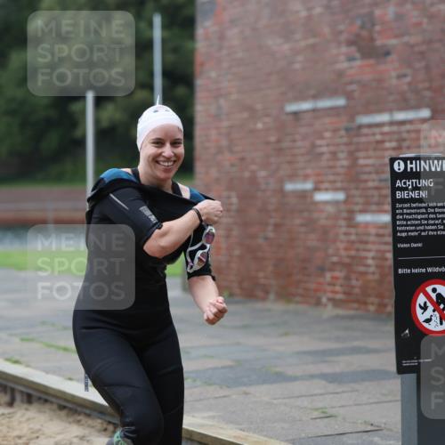13.09.2026 - Stadtparktriathlon Mo-Foto http://msf.ph/oto/10246308 13.09.2026 12:35:45 Schwimmen 1199, 1211 meine-sportfotos.de