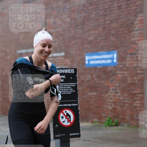 13.09.2026 - Stadtparktriathlon Mo-Foto http://msf.ph/oto/10246312 13.09.2026 12:35:45 Schwimmen 1199, 1211 meine-sportfotos.de