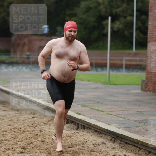 13.09.2026 - Stadtparktriathlon Mo-Foto http://msf.ph/oto/10246331 13.09.2026 12:36:04 Schwimmen 1230 meine-sportfotos.de