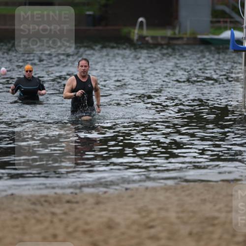 13.09.2026 - Stadtparktriathlon Mo-Foto http://msf.ph/oto/10246336 13.09.2026 12:36:53 Schwimmen 1218 meine-sportfotos.de