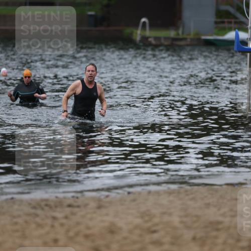 13.09.2026 - Stadtparktriathlon Mo-Foto http://msf.ph/oto/10246339 13.09.2026 12:36:53 Schwimmen 1218 meine-sportfotos.de