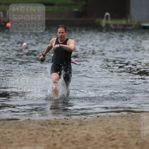 13.09.2026 - Stadtparktriathlon Mo-Foto http://msf.ph/oto/10246358 13.09.2026 12:36:59 Schwimmen 1218 meine-sportfotos.de