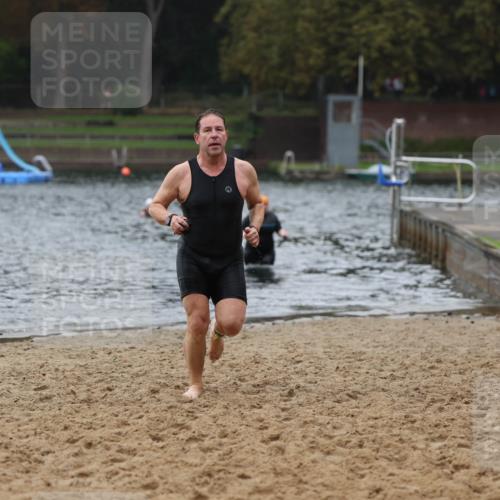 13.09.2026 - Stadtparktriathlon Mo-Foto http://msf.ph/oto/10246391 13.09.2026 12:37:04 Schwimmen 1218, 1237 meine-sportfotos.de
